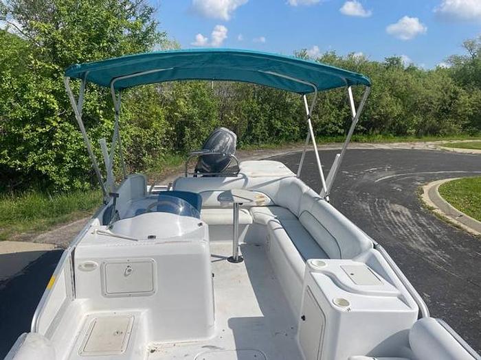 Used 2000 Hurricane Fun Deck