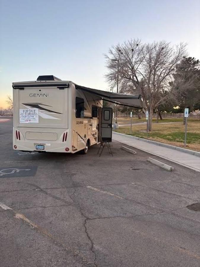 Used 2017 Thor Motor Coach Gemini 23TR Class C Motorhome