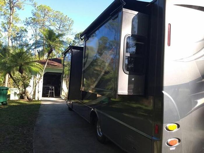 Used 2012 Winnebago VIA Q