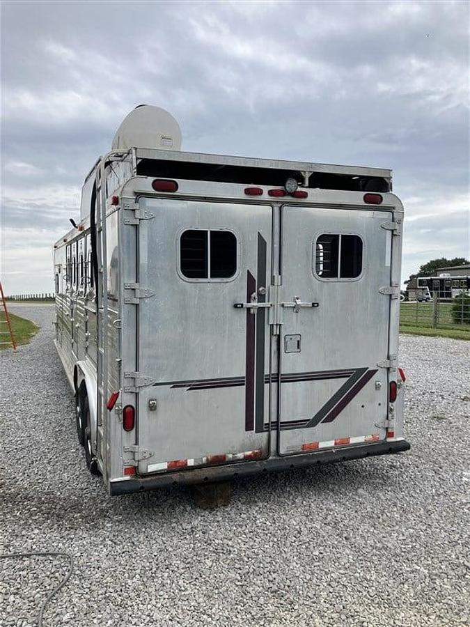Used 1997 4 Star 4 Horse Trailer
