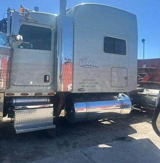 Used 2011 Peterbilt 389