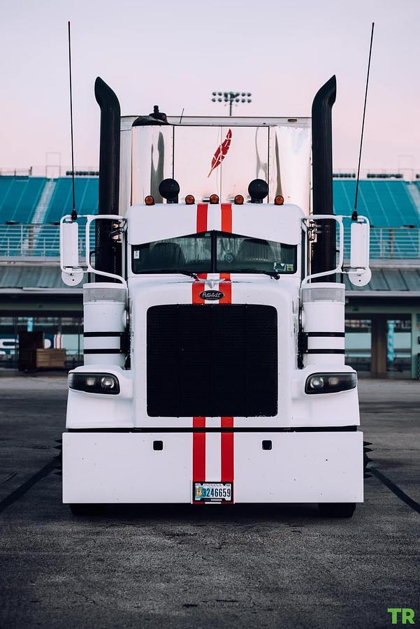 Used 2014 Peterbilt 388