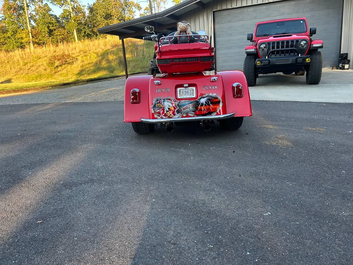 Used 2010 Harley Davidson Street Glide w/ trailer