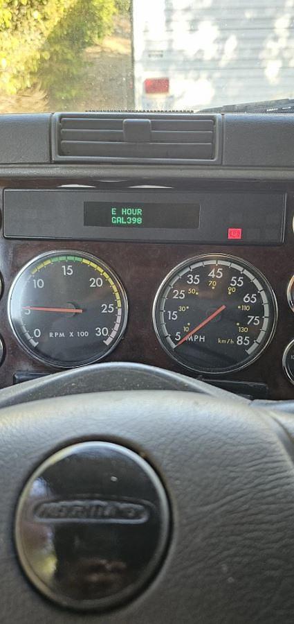 Used 2002 Freightliner Century 120