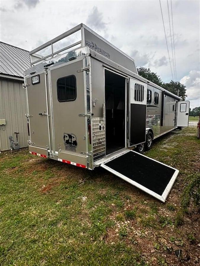 Used 2019 Bison 4 Horse 8413RGGBRSL