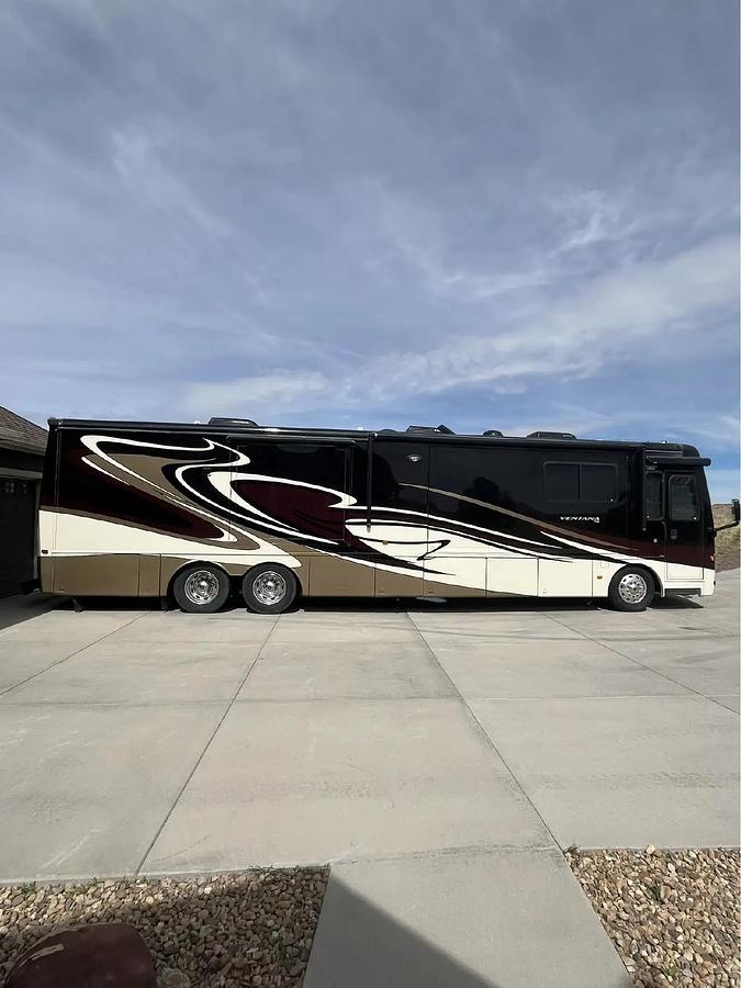 Used 2014 Newmar Ventana 4369