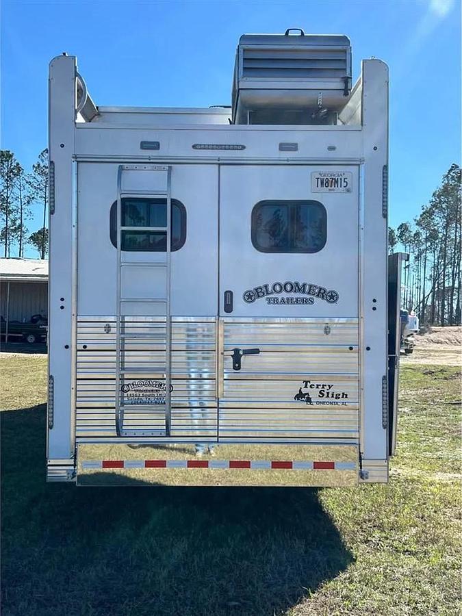 Used 2024 Bloomer 4 Horse