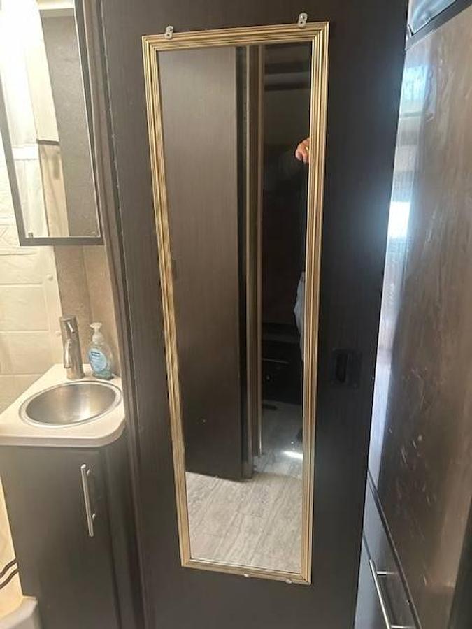 Used 2017 Thor Motor Coach Gemini 23TR Class C Motorhome