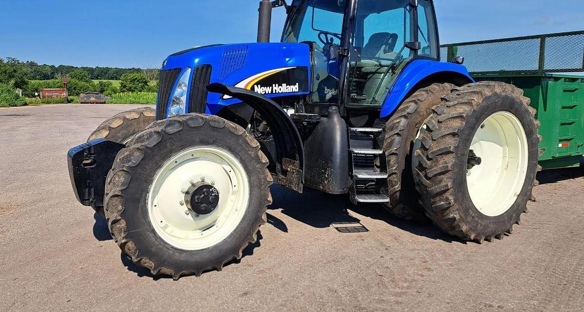 Used 2007 NEW HOLLAND TG210