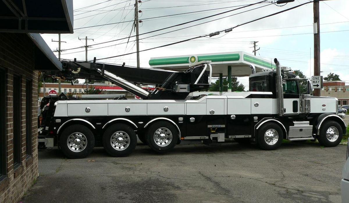 Used 2016 Peterbilt 389