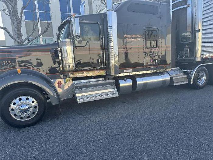 Used 2023 KENWORTH W900L