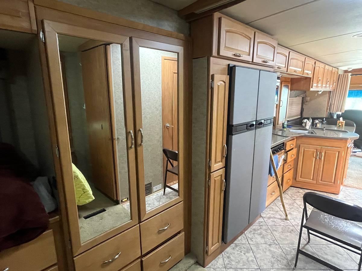 Used 2008 Winnebago Adventurer