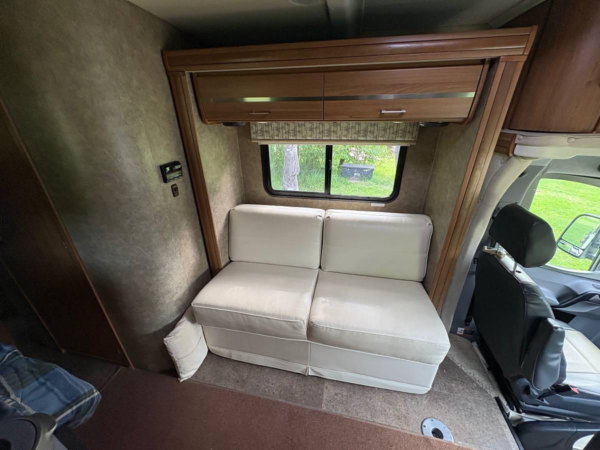 Used 2014 Winnebago View 24G
