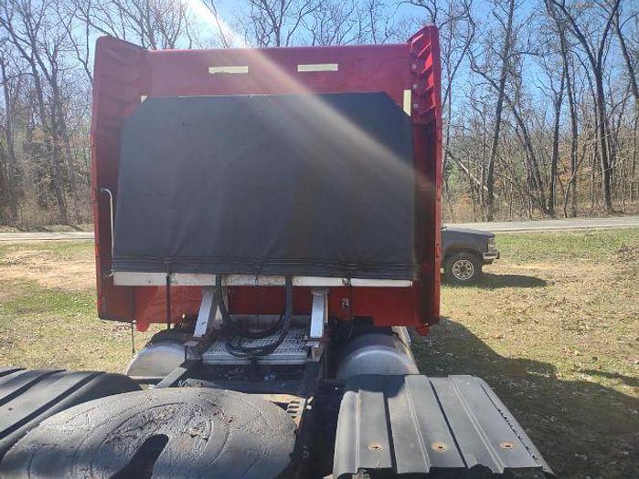 Used 2013 Peterbilt 389