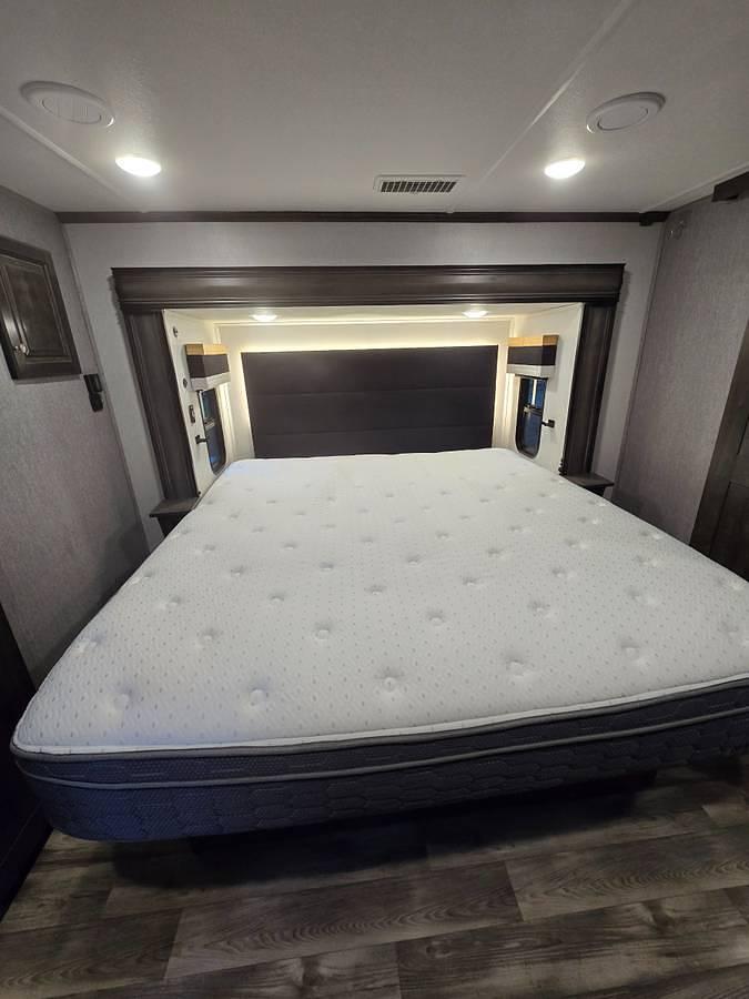 Used 2021 Forest River Cardinal Luxury 390FBX