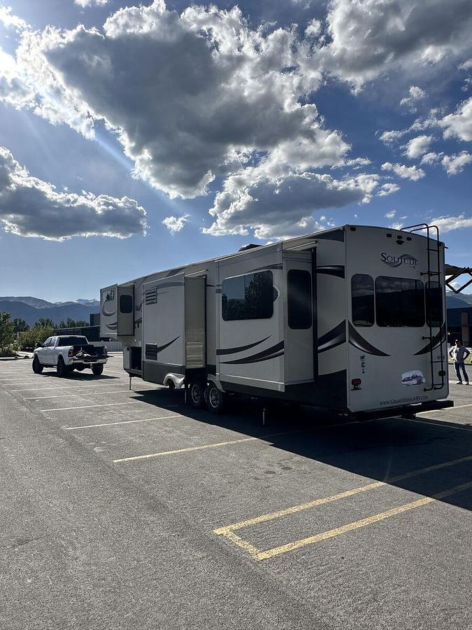 Used 2016 Grand Design Solitude 375RE