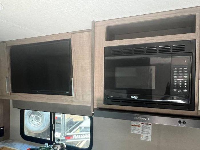 Used 2021 Grand Design Imagine XLS 22RBE