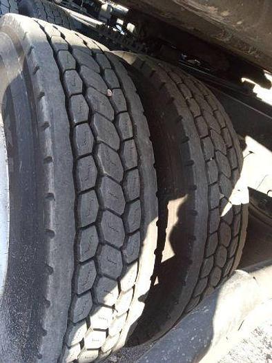 Used 2018 INTERNATIONAL Semi Truck