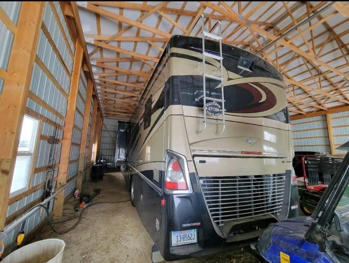 Used 2017 Fleetwood Discovery 39G
