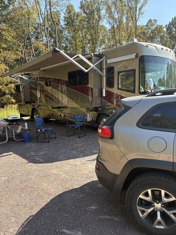 Used 2007 Country Coach Tribute 260
