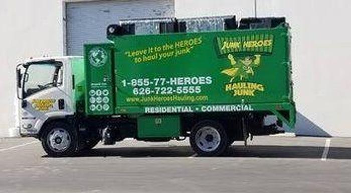 Used 2017 ISUZU NRR Junk Removal Truck