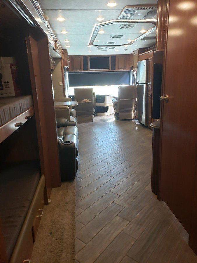Used 2018 Holiday Rambler Endeavor XL 38N  360 XCM Diesel Pusher Motorhome