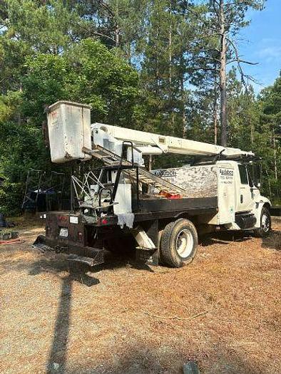 Used 2003 INTERNATIONAL 4200 VT365