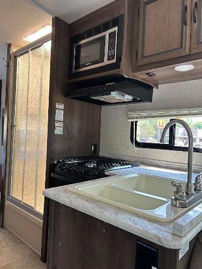 Used 2018 Coachmen Freelander 27QB