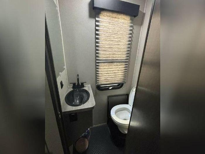 Used 2022 Grand Design Momentum M Class 395MS R