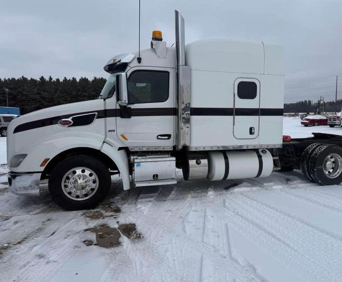 Used 2020 Peterbilt 579
