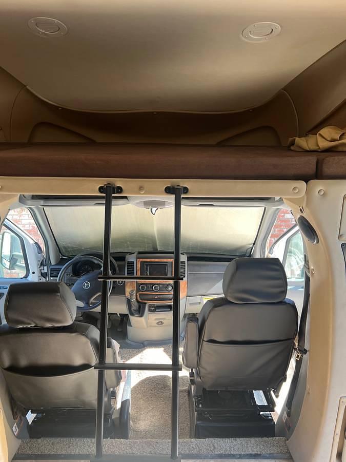 Used 2016 Thor Motor Coach Siesta Sprinter 24Sr Class C Motorhome