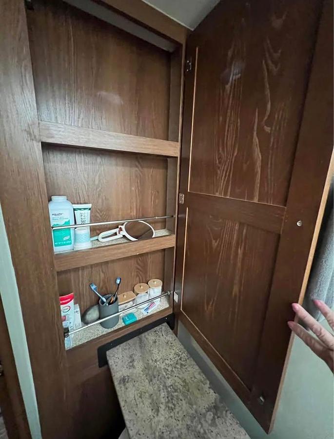 Used 2015 Coachmen Leprechaun 260DS