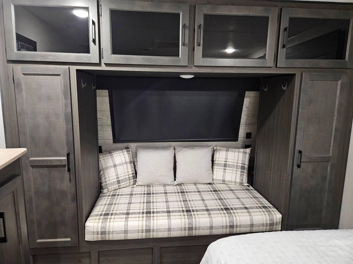 Used 2025 Venture Sportrek