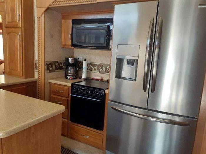 Used 2009 Crossroads Seville 38ft 5th Wheel