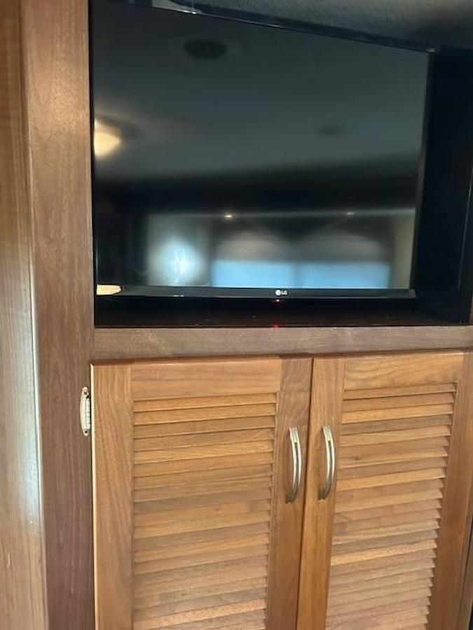 Used 2005 National Tropical