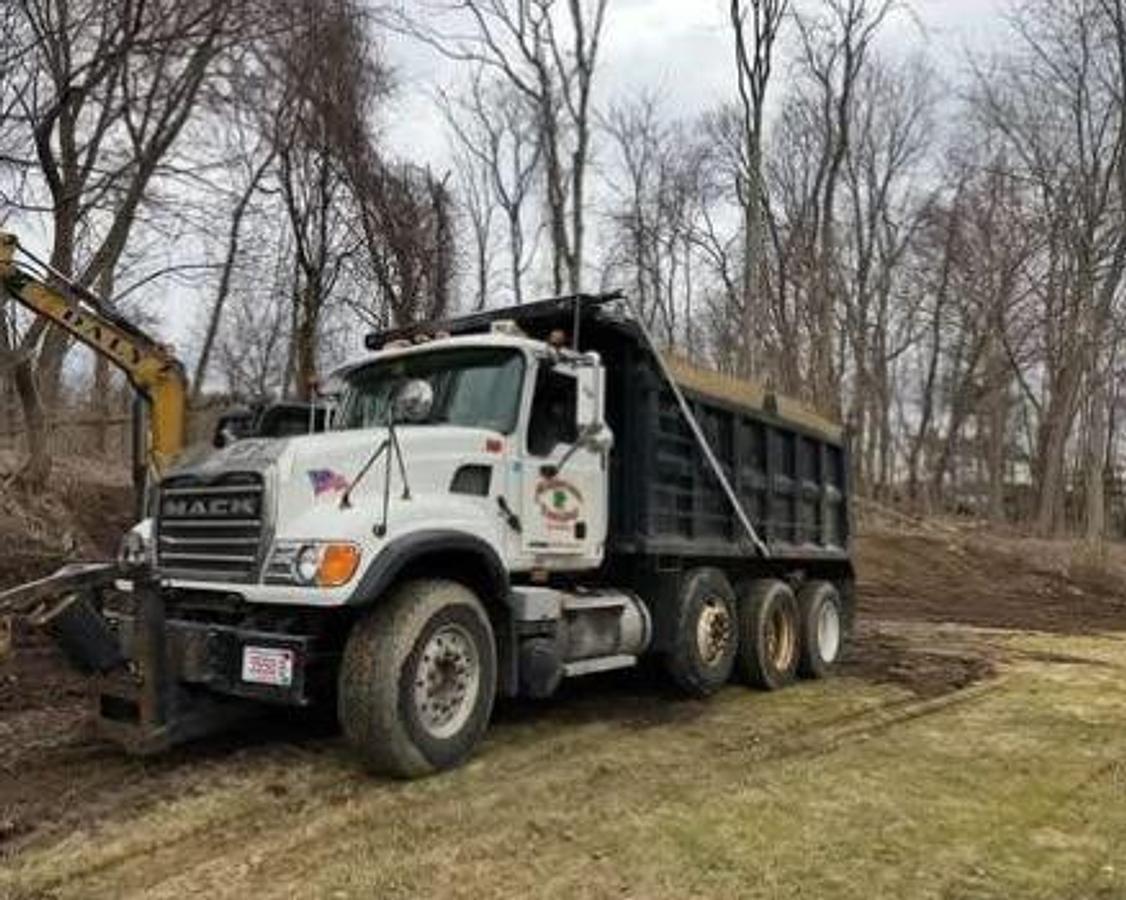 Used 2006 Mack Granite CV713
