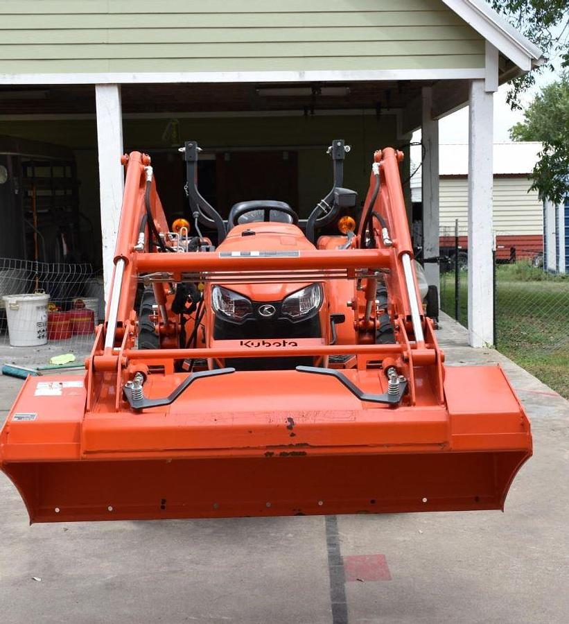 Used 2024 Kubota L3302HST