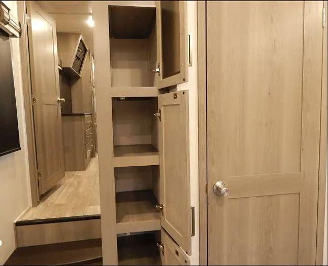 Used 2021 Keystone Montana 3761FL