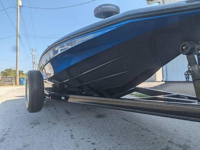 Used 2000 Champion 193