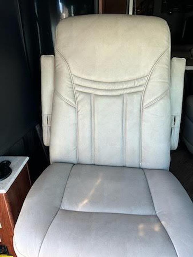 Used 2019 Fleetwood Pace Arrow LXE 38K Class A Motorhome