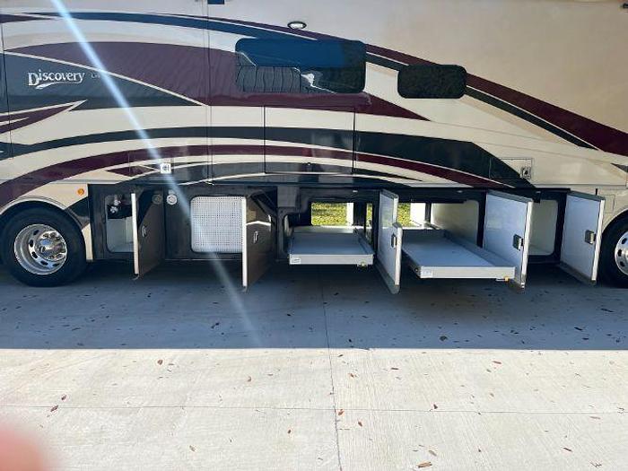Used 2017 Fleetwood Discovery LXE 40X