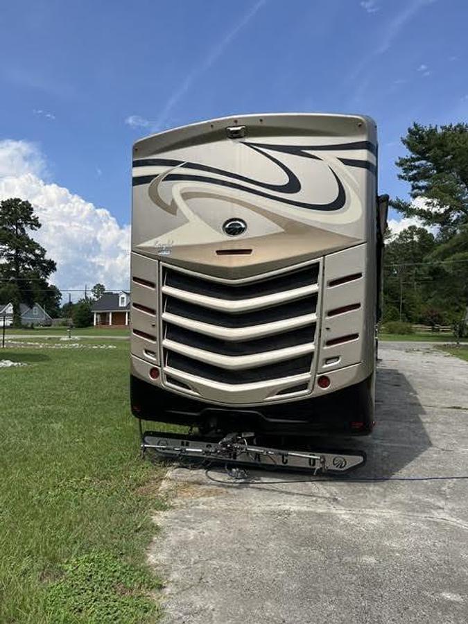 Used 2012 MONACO KNIGHT 40DT