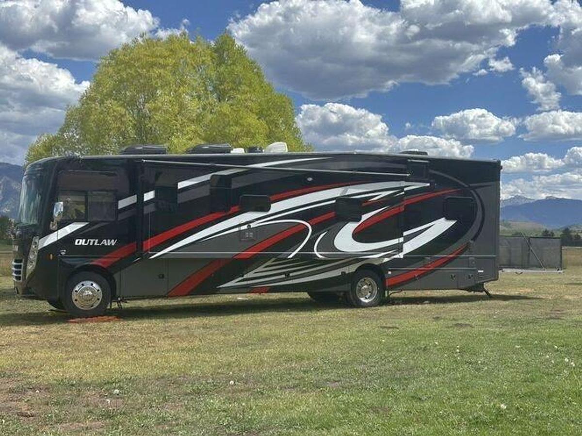 Used 2022 Thor Motor Coach Outlaw 38MB Class A Toy Hauler