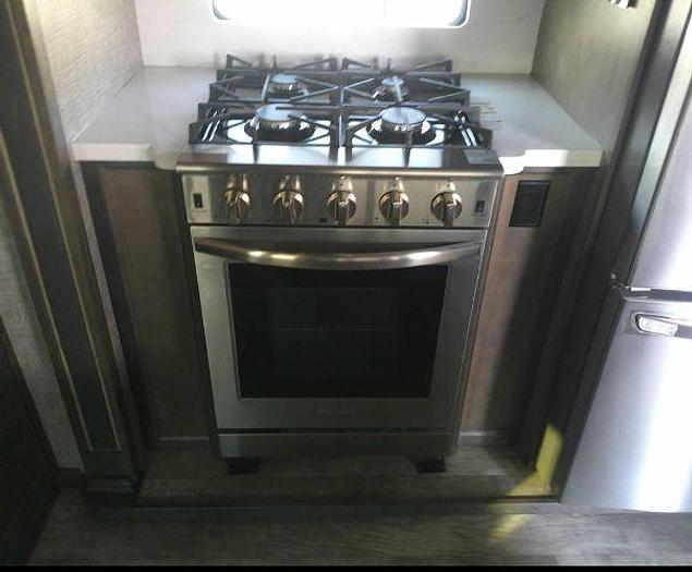 Used 2022 Vanleigh Ambition 399TH