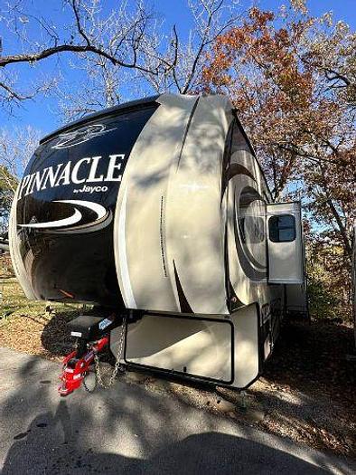 Used 2016 Jayco Pinnacle 36FBTS