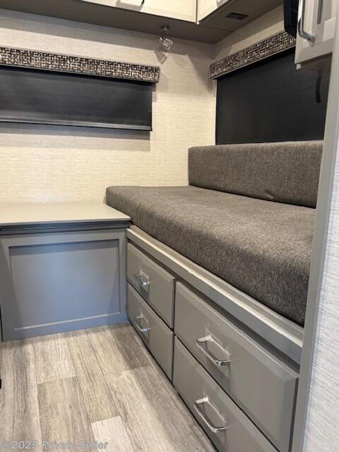 Used 2022 Tiffin Wayfarer 25TW Class C Motorhome