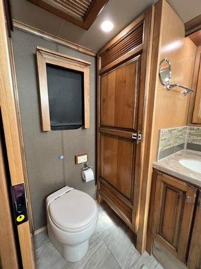 Used 2018 Tiffin Motorhomes Phaeton 37BH