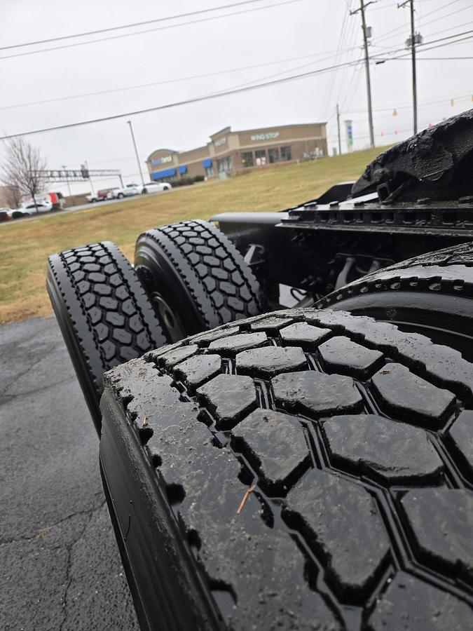 Used 2019 Peterbilt 567 Conventional Sleeper Truck