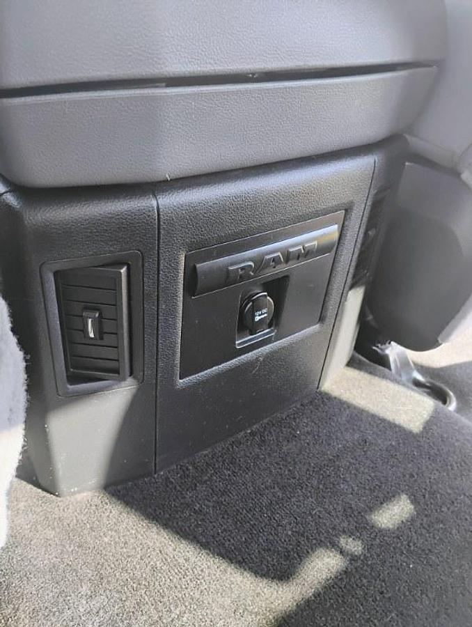 Used 2016 RAM 3500 SLT Crew Cab LWB 4WD DRW