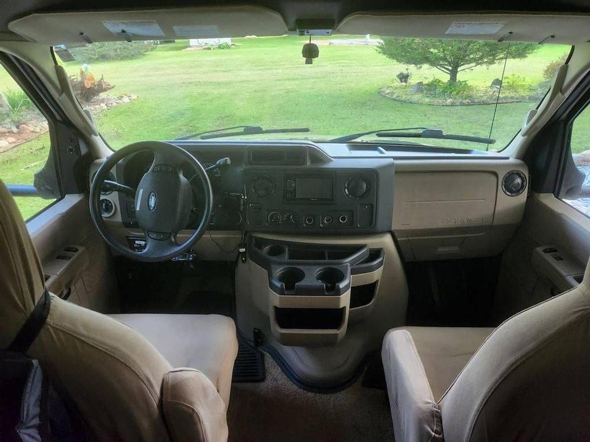 Used 2013 Fleetwood Jamboree Sport Class C Motorhome